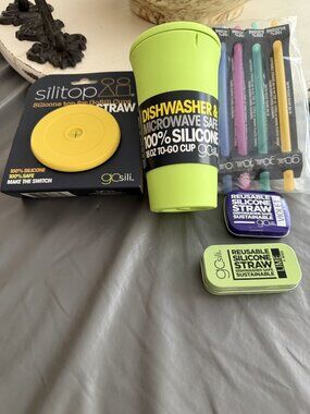 GoSili bundle reusable 16 oz. to-go-cup, straw lid and straws